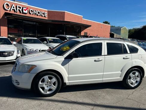 Used 2009 Dodge Caliber SXT image 2