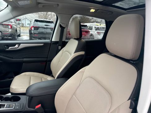 Used 2022 Ford Escape SEL image 23