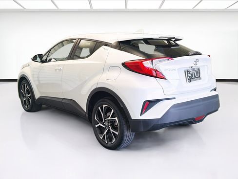 Used 2018 Toyota C-HR XLE image 6