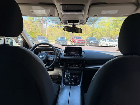 Used 2023 Nissan Rogue SV AWD/4WD image 23