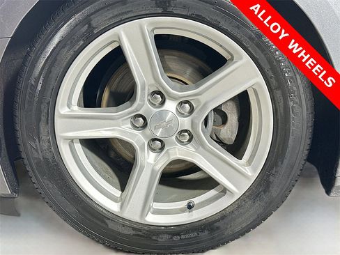 Used 2020 Chevrolet Camaro LT image 29