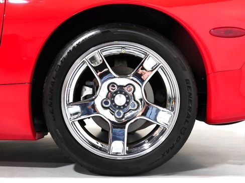 Used 1997 Chevrolet Corvette Coupe w/ Memory Pkg RWD image 42
