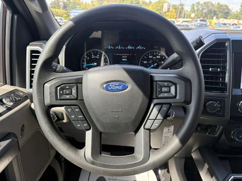 Used 2021 Ford F250 XLT w/ XLT Premium Package AWD/4WD image 21