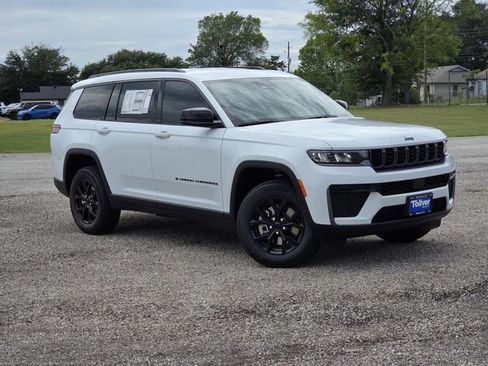 New 2026 Jeep Grand Cherokee L 2WD image 2