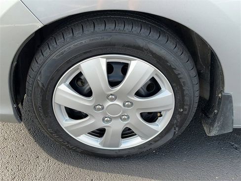 Used 2019 Honda Fit LX image 9