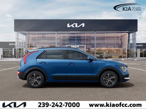 New 2026 Kia Niro EX FWD image 7