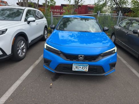 Used 2024 Honda Civic Sport image 3