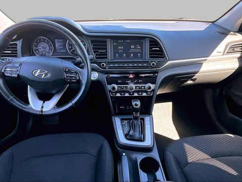 Used 2020 Hyundai Elantra Value Edition w/ Cargo Package (C1) image 14