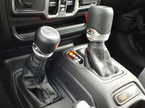New 2026 Jeep Gladiator Mojave AWD/4WD image 10