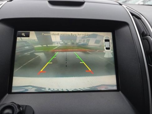 Used 2015 Ford Edge SEL w/ Equipment Group 201A image 17