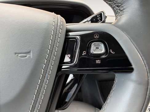 Used 2021 Lincoln Aviator Reserve w/ Elements Package Plus RWD image 26