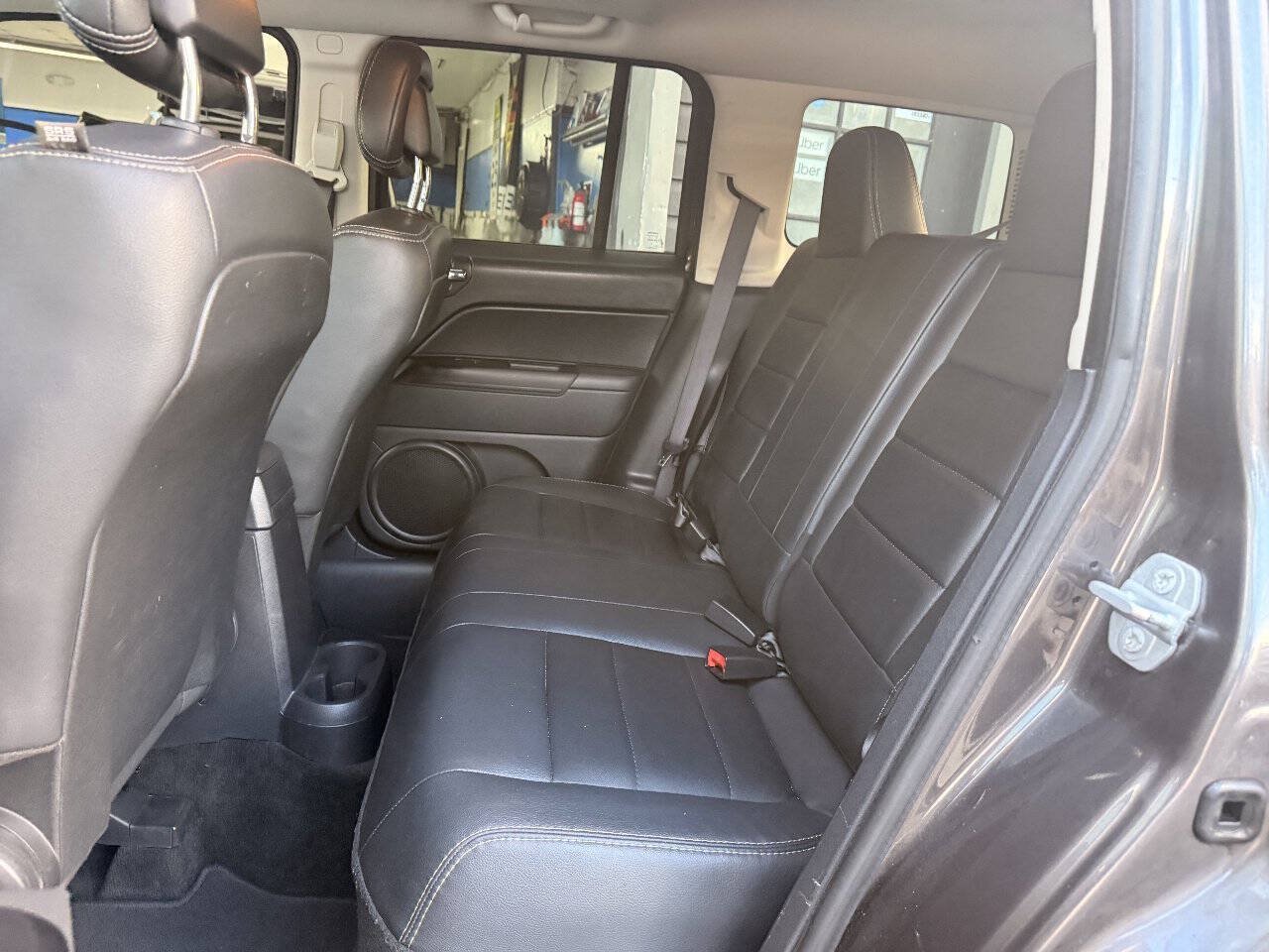 Used 2015 Jeep Patriot High Altitude AWD/4WD image 10