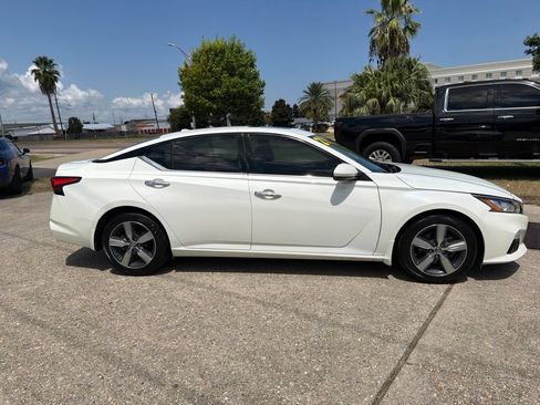 Used 2021 Nissan Altima 2.5 SL FWD image 4