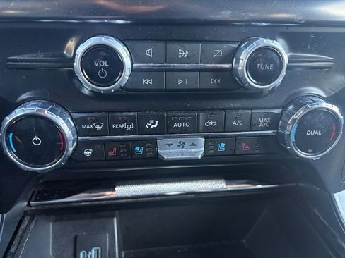 Used 2024 Ford F150 Lariat w/ FX4 Off-Road Package image 18