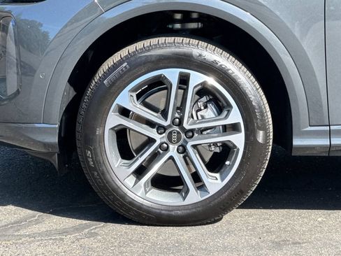 Used 2025 Audi Q5 Premium w/ Convenience Package AWD/4WD image 37