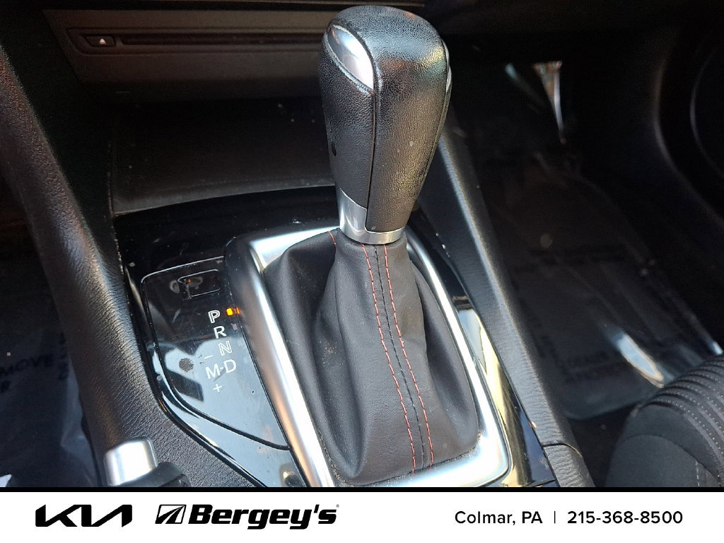 Used 2016 MAZDA MAZDA3 i Touring w/ Popular Equipment Package FWD image 17