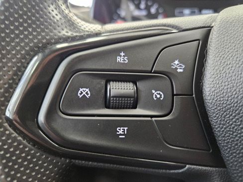 Used 2024 Chevrolet Trax LS FWD image 27
