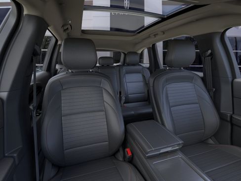 New 2026 Lincoln Nautilus Reserve AWD/4WD image 10