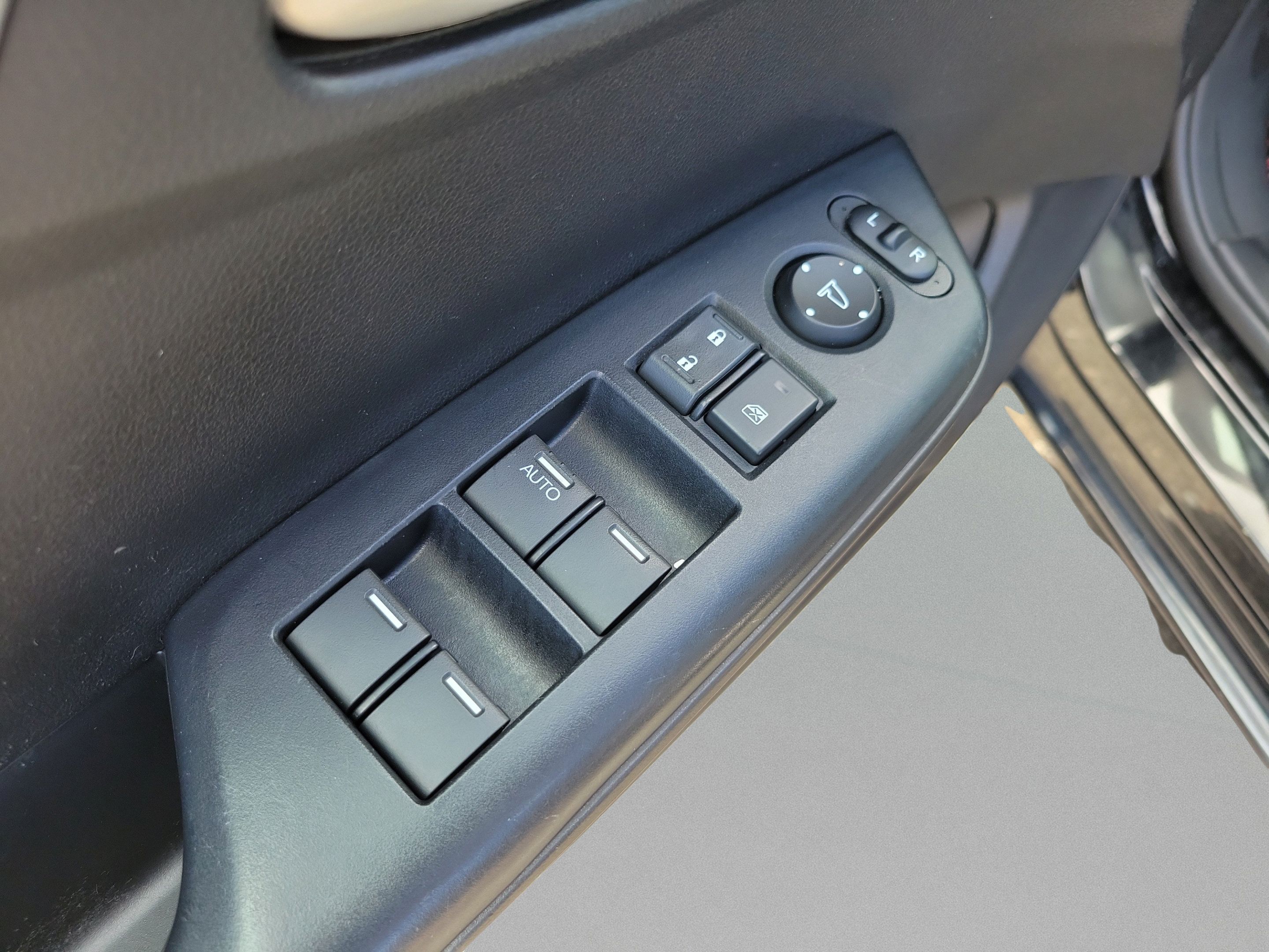 Used 2015 Honda Civic EX-L image 23