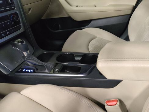 Used 2017 Hyundai Sonata SE image 26