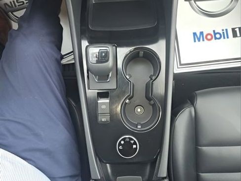 Certified 2023 Nissan Rogue SV w/ SV Premium Package image 17