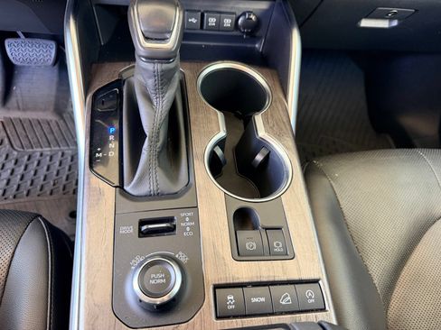 Used 2020 Toyota Highlander Limited AWD/4WD image 13