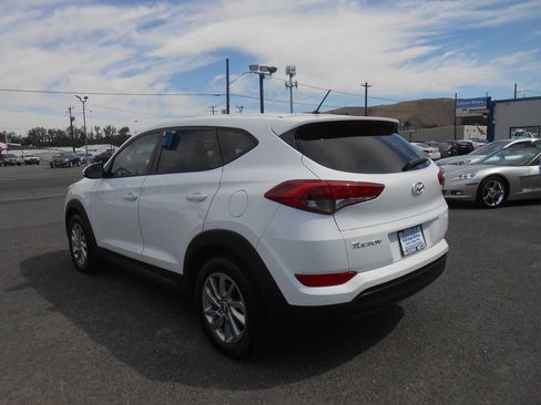 Used 2018 Hyundai Tucson SE AWD/4WD image 7