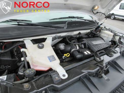 Used 2017 Chevrolet Express 2500 Extended image 16