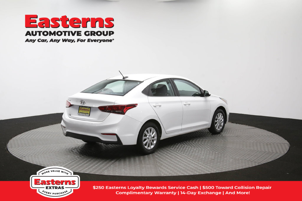 Used 2022 Hyundai Accent SEL FWD image 41
