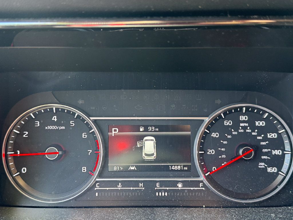 Used 2022 Kia Sorento LX AWD/4WD image 16
