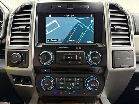 Used 2017 Ford F350 Lariat AWD/4WD image 21