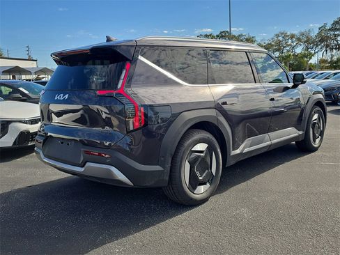 New 2026 Kia EV9 Wind image 8