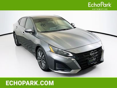 Used 2023 Nissan Altima 2.5 SV