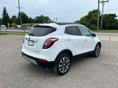 Used 2022 Buick Encore Preferred AWD/4WD image 5