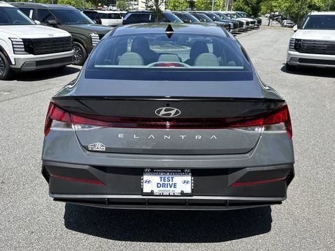 New 2026 Hyundai Elantra Sport FWD image 11
