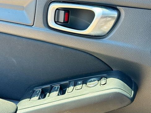 Used 2023 Honda Civic Sport image 11