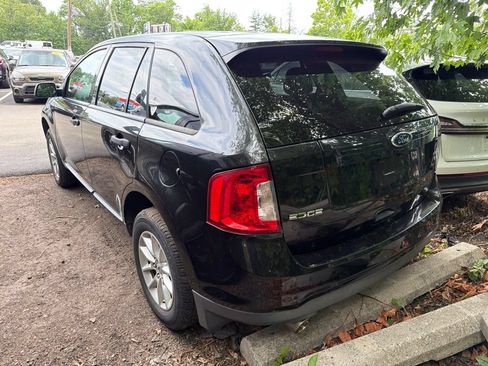 Used 2014 Ford Edge SE w/ Equipment Group 101A FWD image 3