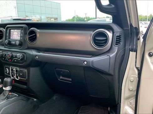 Used 2020 Jeep Gladiator Sport w/ Quick Order Package 24S AWD/4WD image 16