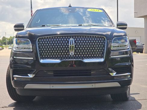 Used 2021 Lincoln Navigator Reserve w/ Luxury Package AWD/4WD image 5