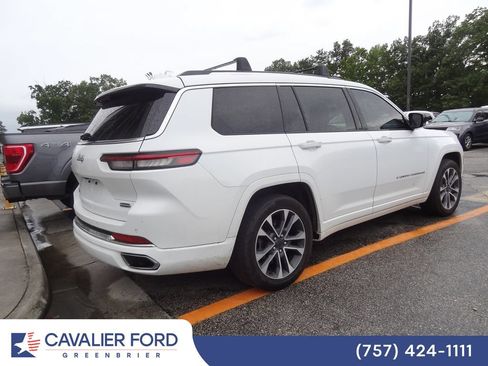 Used 2021 Jeep Grand Cherokee L Overland w/ Luxury Tech Group IV AWD/4WD image 4