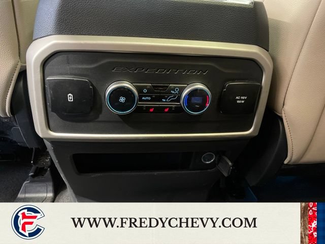 Used 2024 Ford Expedition Limited AWD/4WD image 28
