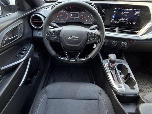 New 2026 Chevrolet Trax RS FWD image 11