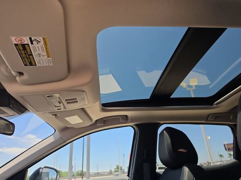 New 2026 Nissan Kicks SR w/ SR Premium Package FWD image 21