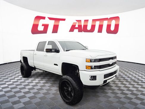 Used 2016 Chevrolet Silverado 2500 High Country image 1