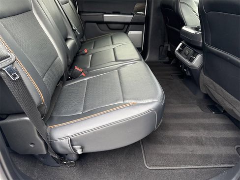 Used 2024 Ford F150 Lariat w/ Tow/Haul Package image 15