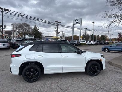 New 2026 Volkswagen Tiguan SE R-Line