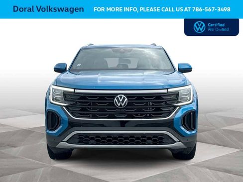 Certified 2024 Volkswagen Atlas Cross Sport SE w/ Black Wheel Package FWD image 3
