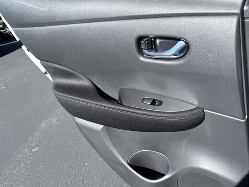 Certified 2024 Nissan Leaf S image 10