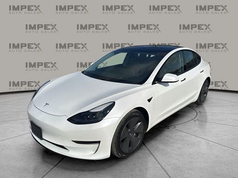 Used 2021 Tesla Model 3 Long Range image 1