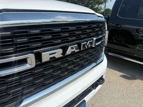 Used 2022 RAM 2500 Big Horn w/ Level 1 Equipment Group AWD/4WD image 29